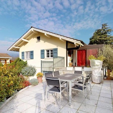 Cheerful Villa With Fireplace, Bath-Tub And Garden Noville エクステリア 写真